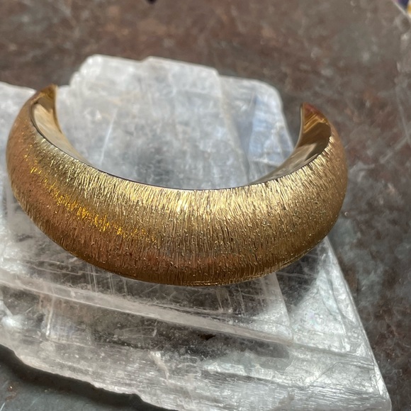 Vintage 70’s 🌙 MOON Brooch / Goldtone CELESTIAL Brooch / Boho Moon Pin - Picture 11 of 11